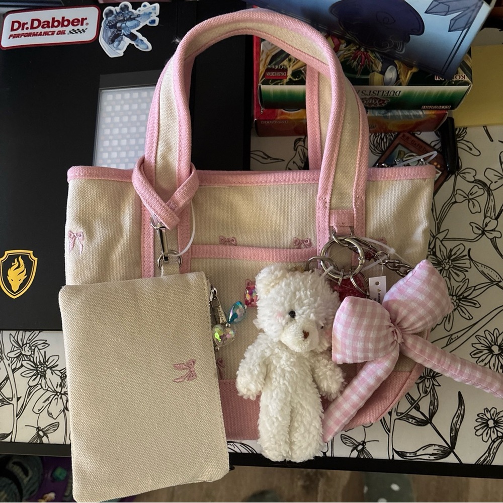 VIRAL Madden Girl mini tote/bag with Pink Bow NWT